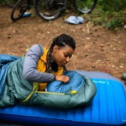 Therm-a-Rest Air Head Down Pillow 15 Therm-a-Rest Air Head Down Pillow