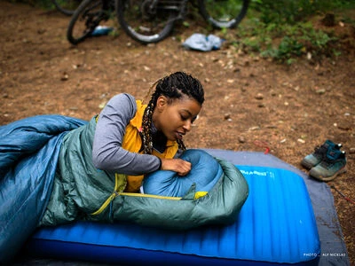 Therm-a-Rest Air Head Down Pillow 9 Therm-a-Rest Air Head Down Pillow