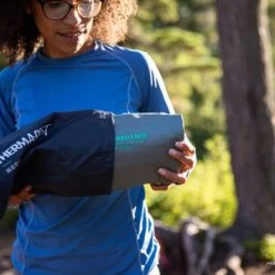 Sleeping Pads Therm-a-Rest NeoAir Topo Luxe Sleeping Pad 17 Sleeping Pads Therm-a-Rest NeoAir Topo Luxe Sleeping Pad