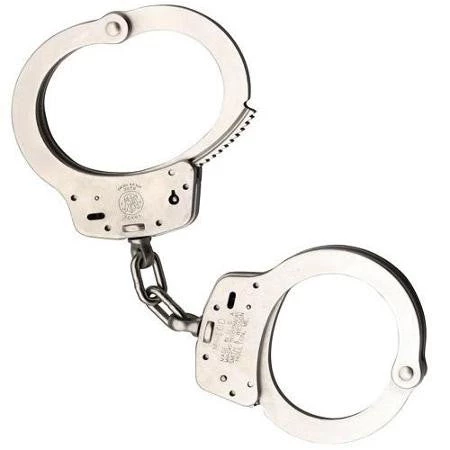 Chain Handcuffs Smith And Wesson Model 100 Chain-Linked Handcuffs - Nickel 3 Chain Handcuffs Smith And Wesson Model 100 Chain-Linked Handcuffs - Nickel